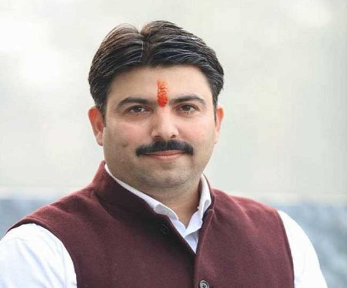 विपक्ष को केवल अपने वोट की चिंता रहती है : शलभ मणि त्रिपाठी